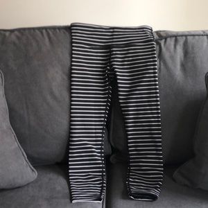 GapFit capri leggings; NEW